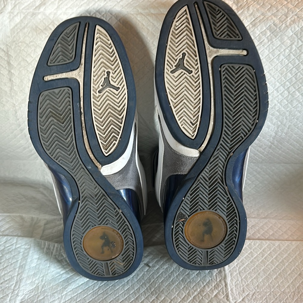 Air Jordan - Picture 5 of 7